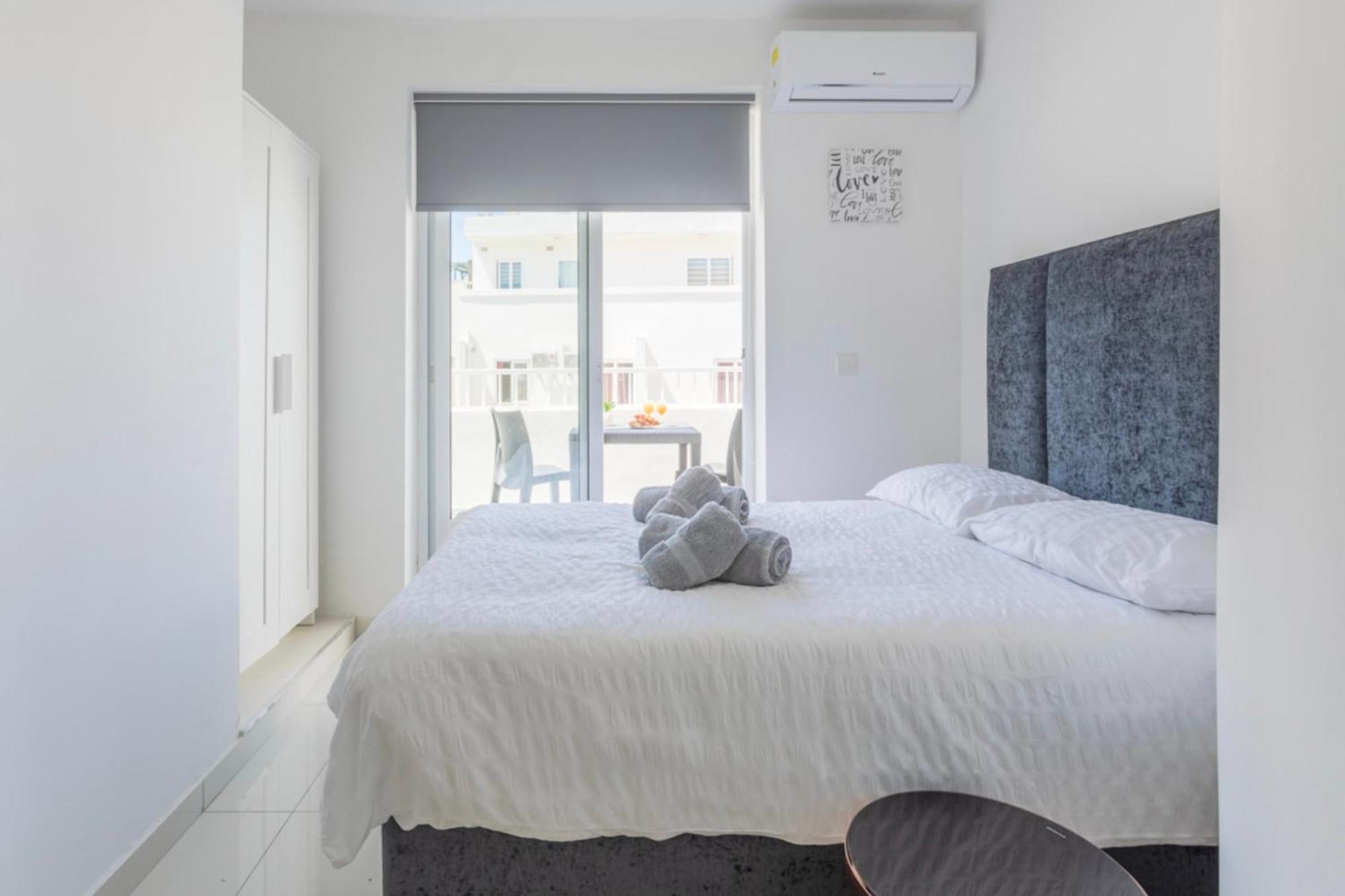 Saint Julian - Lovely Apartment With Terrace - Cityapartmentstay Saint Julian's ภายนอก รูปภาพ
